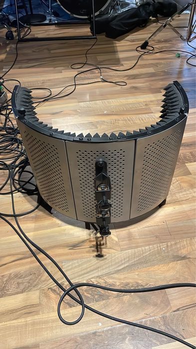 Vand Sound Shield