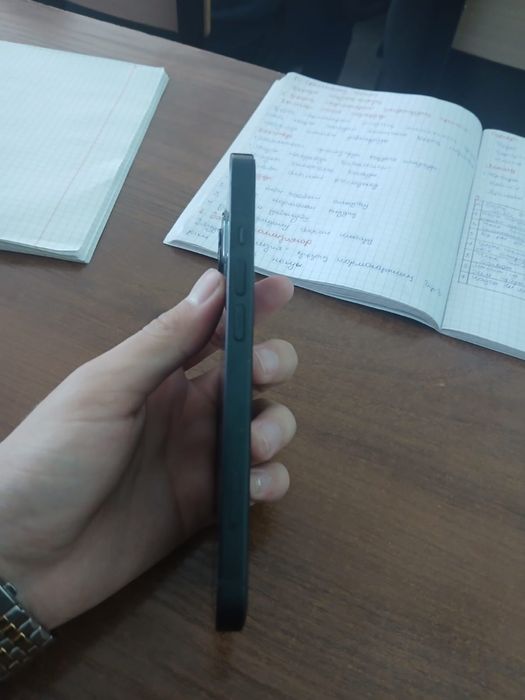 Iphone 13 128гб в отличном состоянии