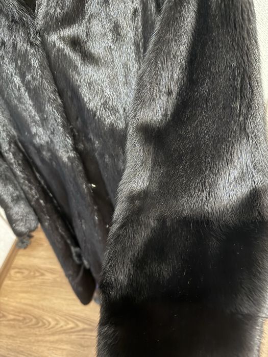 Продам шубу норковую