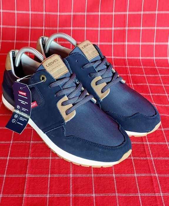 ** pantofi * LEVI'S 501 *41*40* original *50%redus !