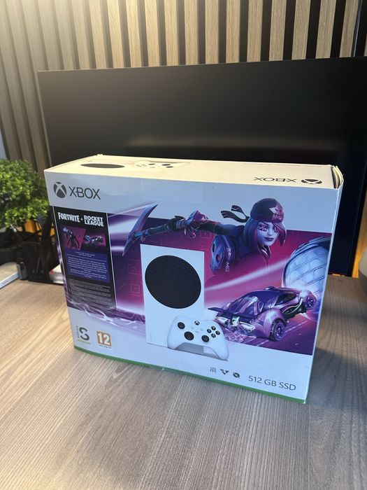 Consola xbox series s 512 GB + pachet special (Fortnite + Rocket leagu