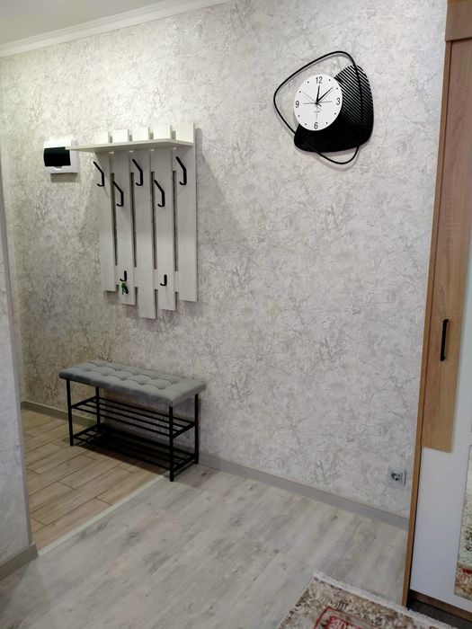 Сдается 1 комнатная . Район ДК