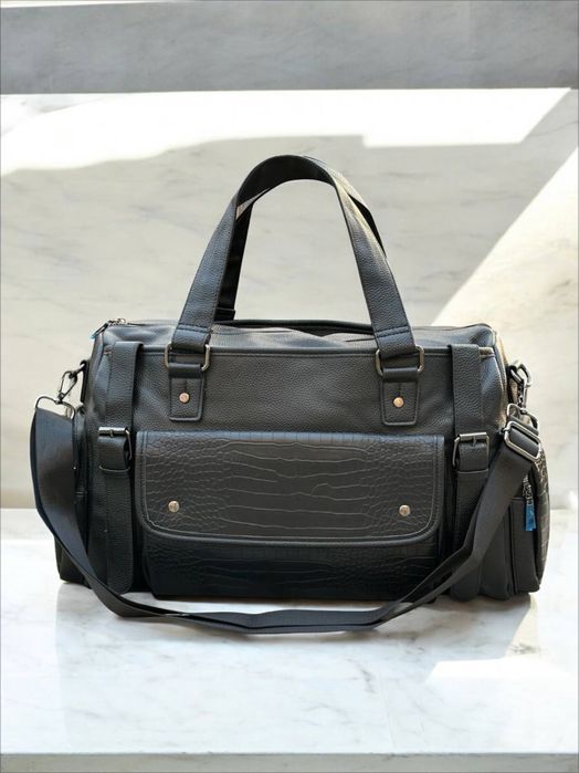 Zamonaviy va mustahkam erkaklar sumkasi D049-2