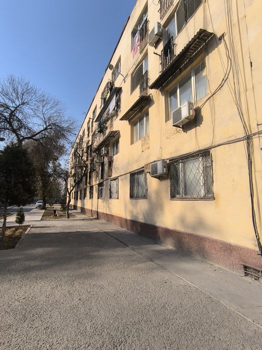 Студия. 1 ком квартиру Сергели 2. Бывшее общежитие . 3/4 . 18 м2 кирпи