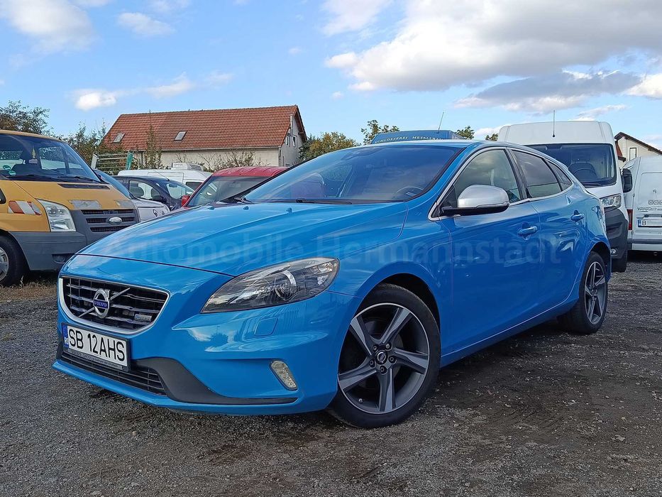 Volvo V40
