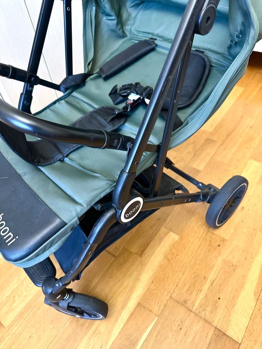 Прогулочная коляска BOONI.