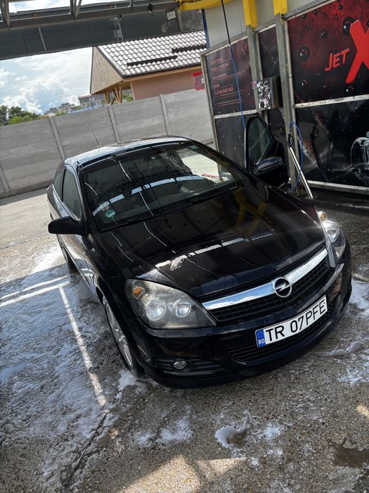 Vand sau Schimb Opel GTC
