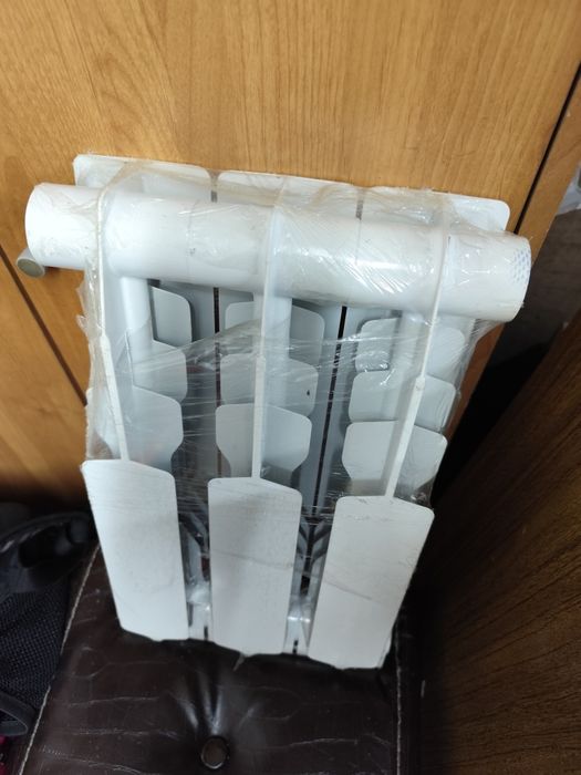 Радиатор продам 3 секции