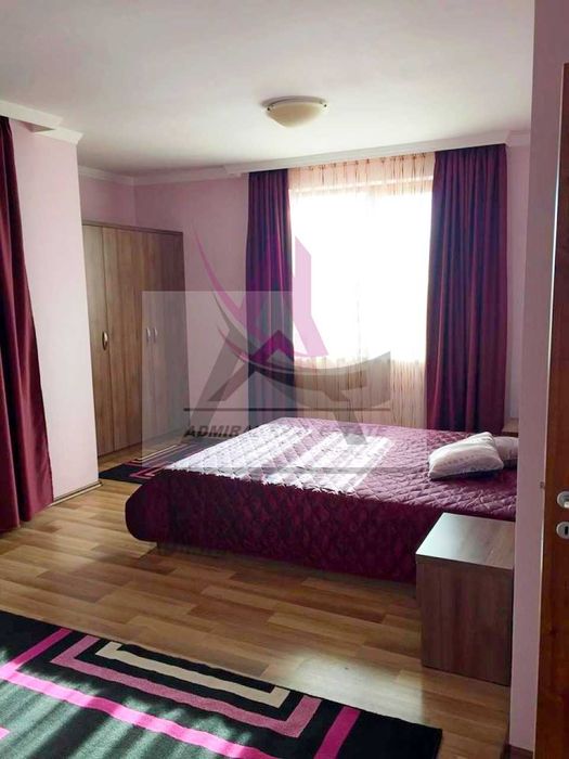 Дава се под наем Тристаен апартамент в Варна, Бриз - 150 кв.м за 1000 € - Снимка #4