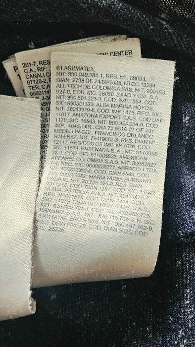 Tricou Tommy Jeans – Regular Fit – Mărimea M melanj