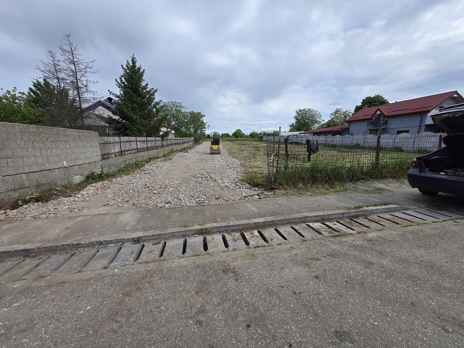 Teren de  Vânzare Carcea Stadion Toate Utilitățile