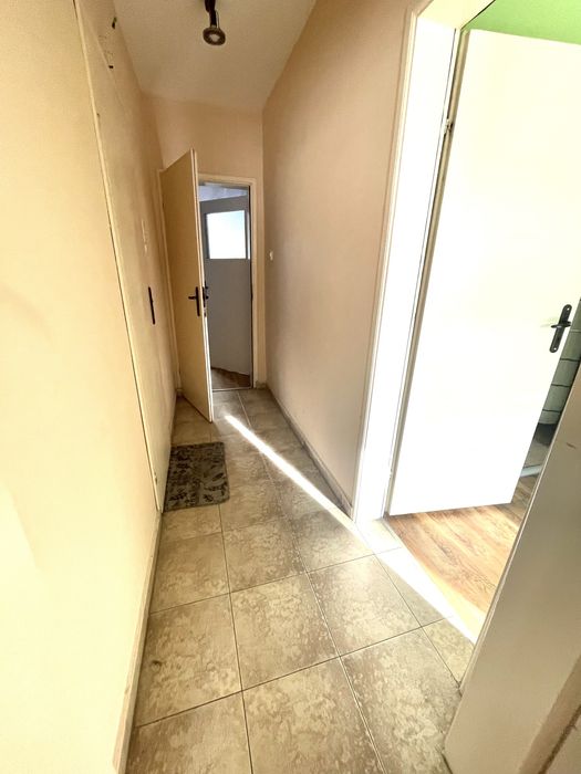 Тристаен апартамент във Възраждане, Бургас!!