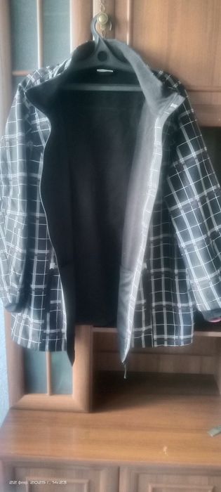 Продам куртку...