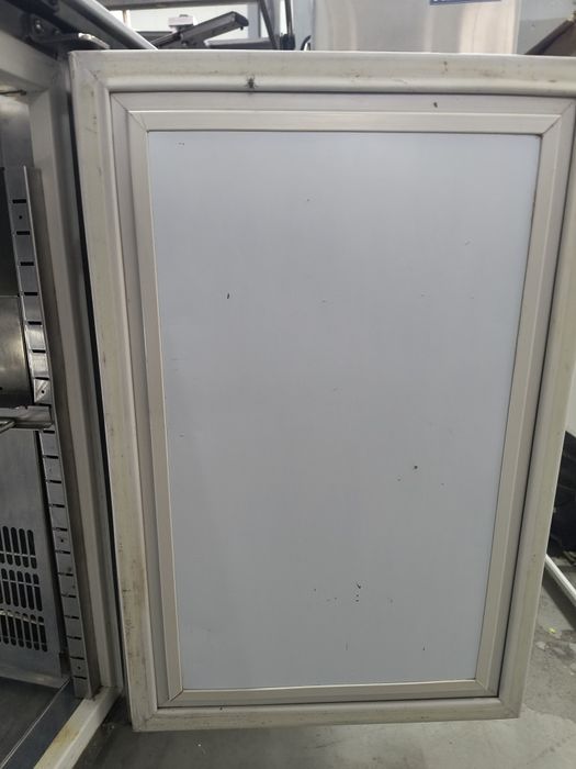 -- 16 -- 20 - Хладилна маса.