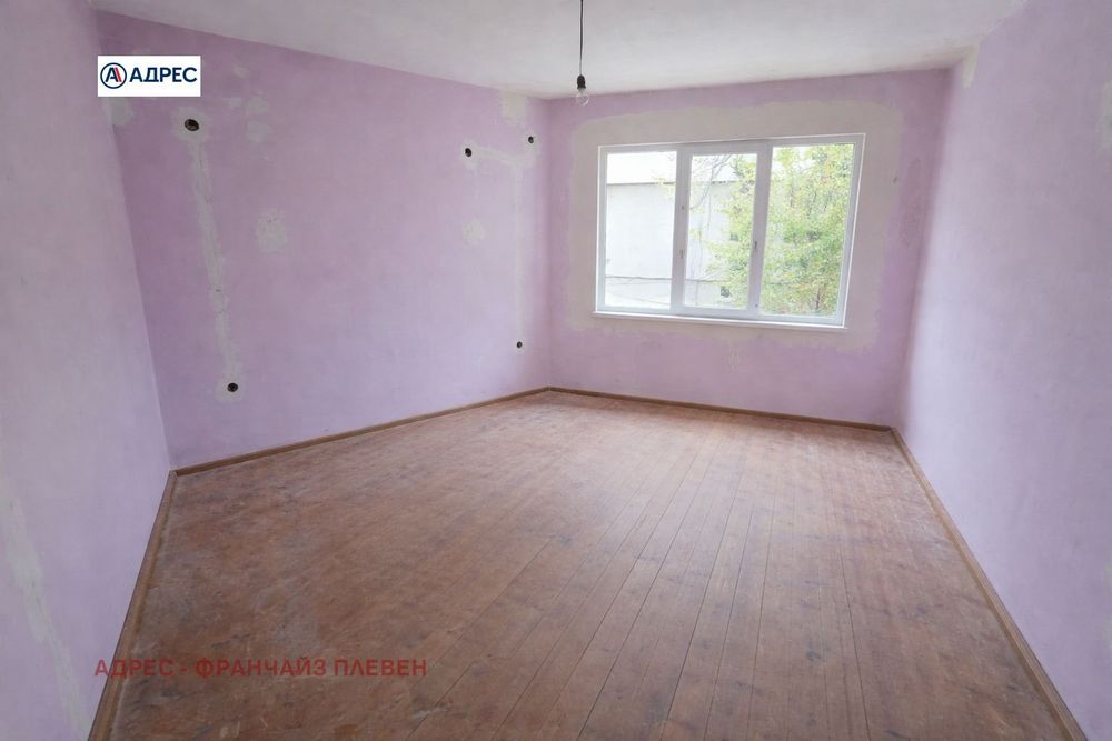 Многостаен в Плевен-Идеален център площ 130 цена 189000