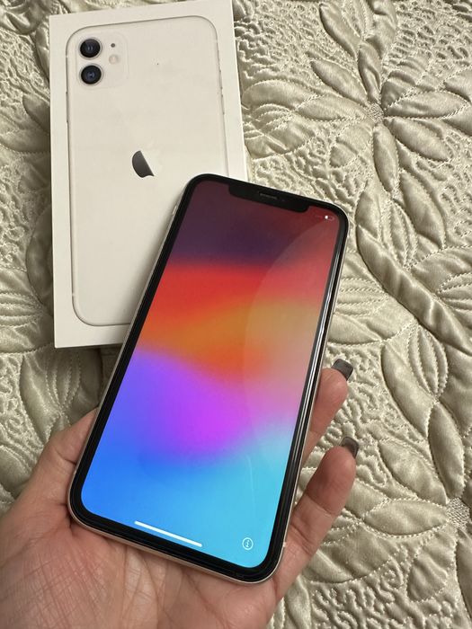 Продам айфон 11