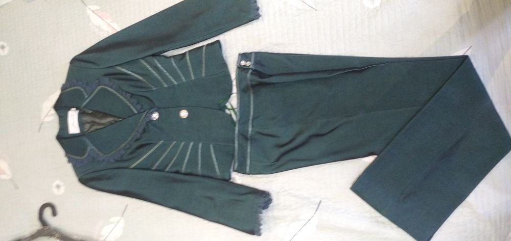 Костюм-юбка, костюм-шим. Пиджак, брюки, юбка.