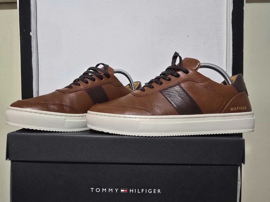 Мъжки обувки - сникърси                    Tommy Hilfiger Sneakers