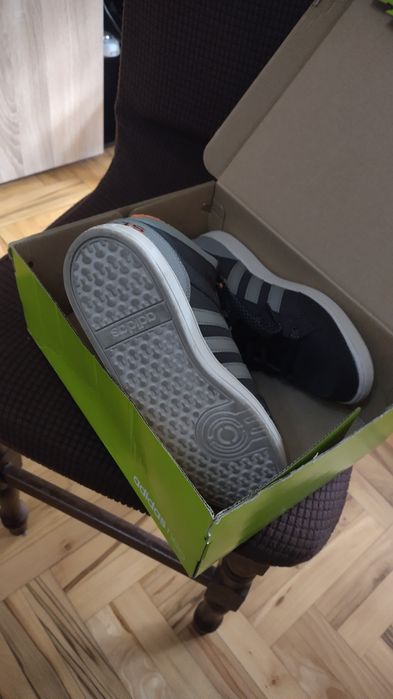 Маратонки Adidas Neo