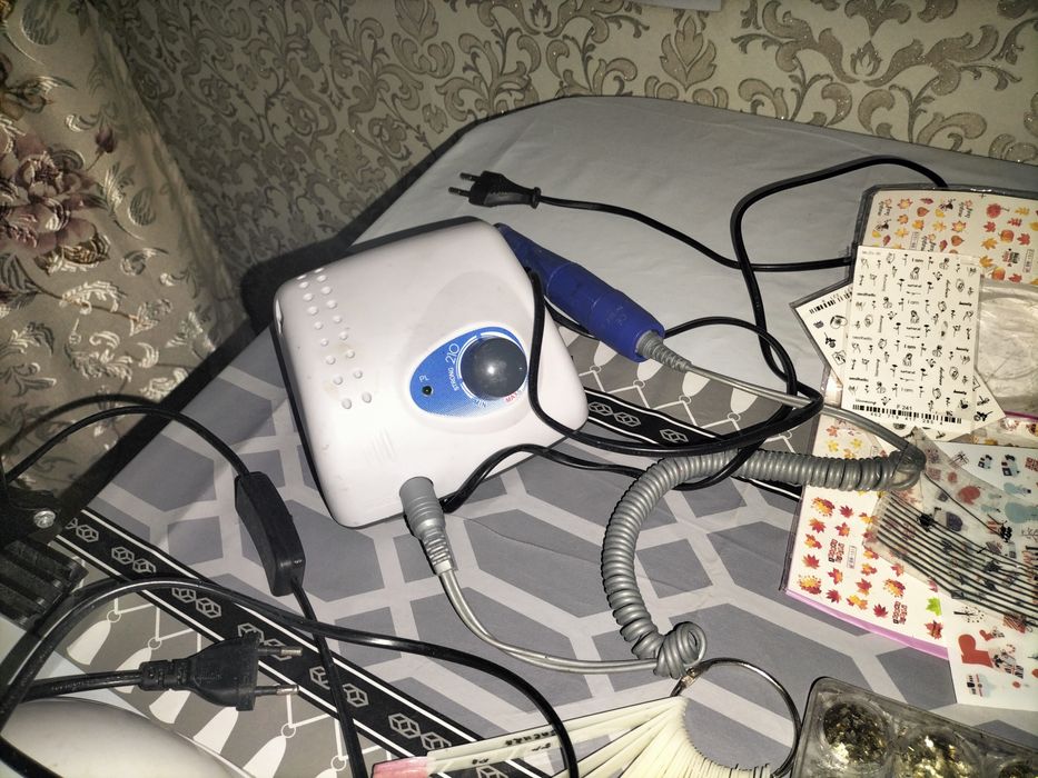 Наборы(аппараты) для маникюра (б/у)