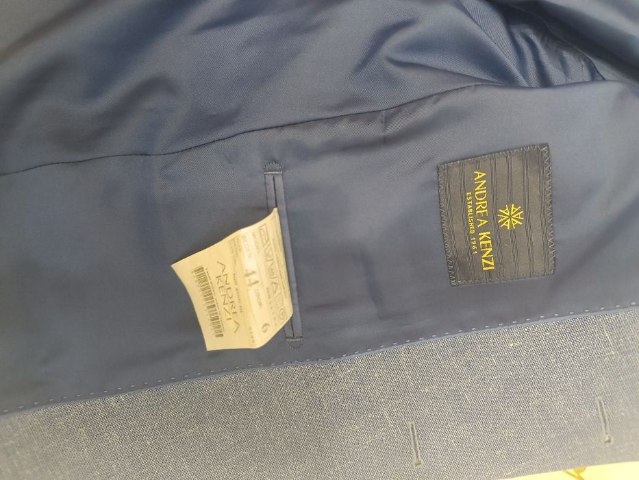 Продам мужской костюм