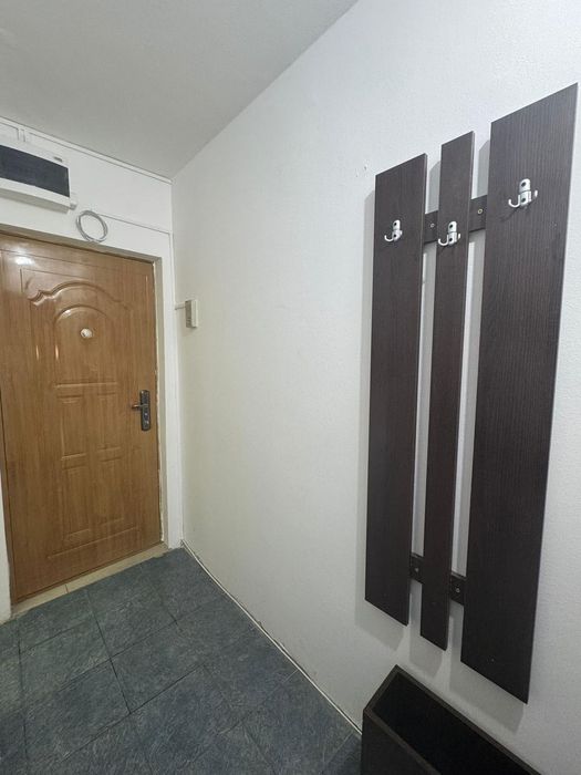 Închiriez garsonieră