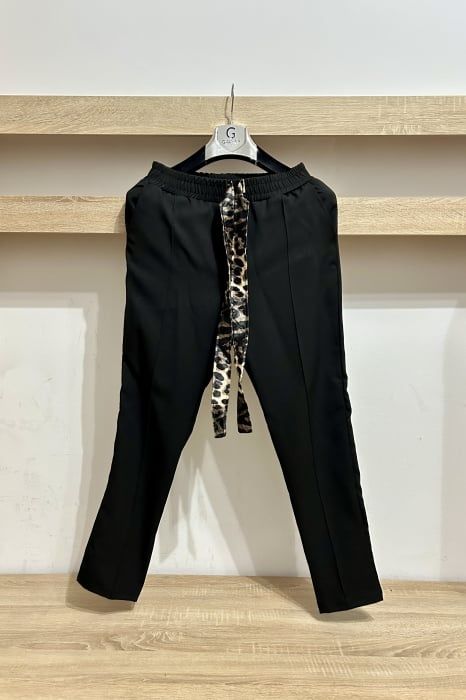 Compleu negru leopard