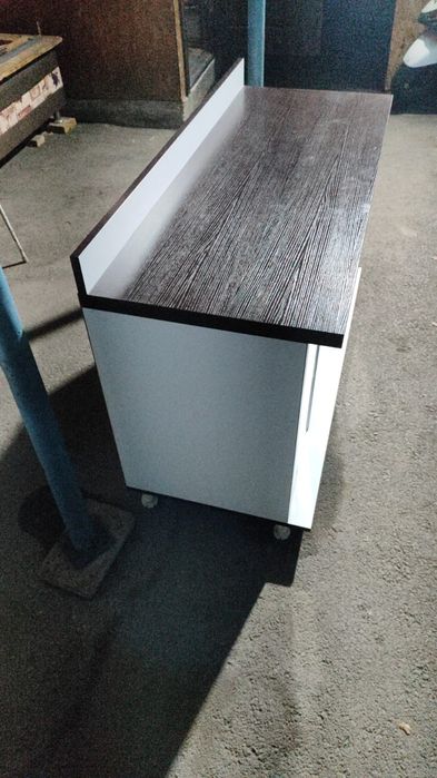 Тумбочка под телевизор