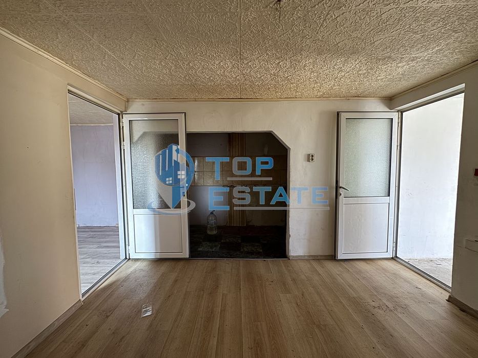 Продава се Къща в с. Драганово, Област Велико Търново - 45 кв.м за 1223 €/кв.м - Снимка #3