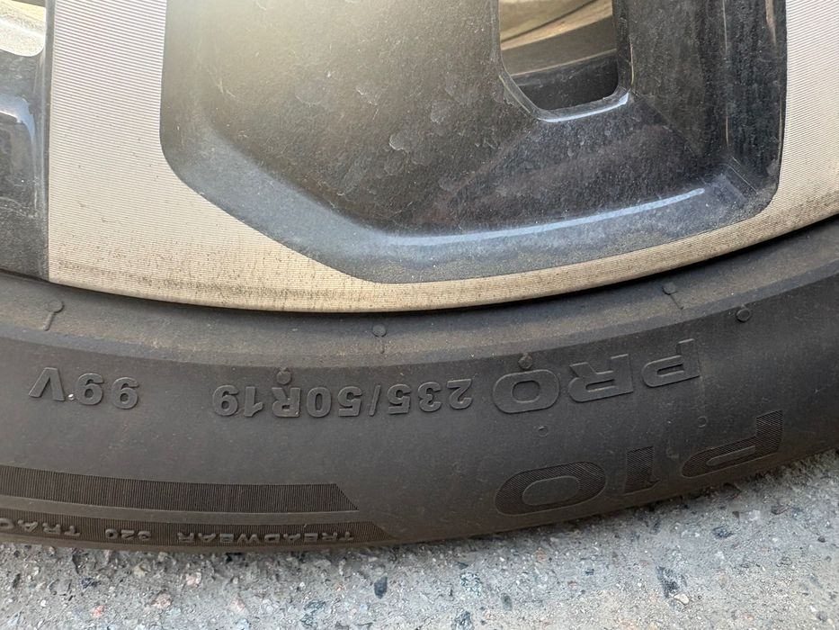 235/50 R19 зимние