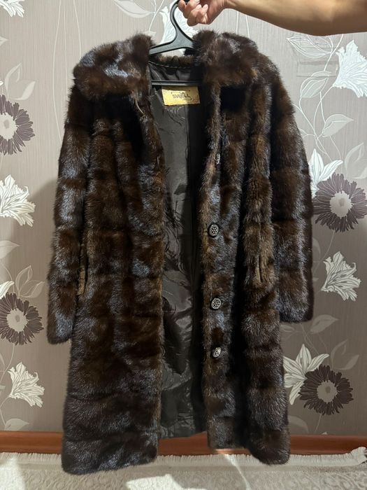 Продам норковую шубу