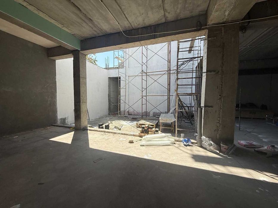 Сдается в аренду отдельно стоящее здание 2200м2 SH83