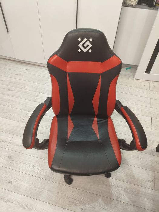 Компьютерное кресло