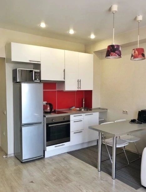 Сниму студию на неделю. Гостинка спб. Студия для сдачи. Снять студию в кудрово на долгий срок от собственника без комиссии. 6 этаж 33 квартира жк меридиан новороссийск.