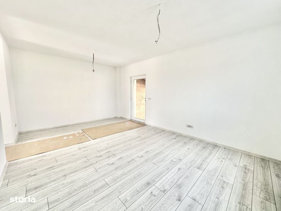 Duplex cu 4 camere - 100 mp utili - gata de mutare - Mosnita