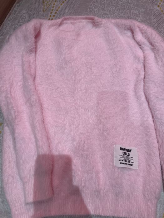 Пуловер в бебешко розово