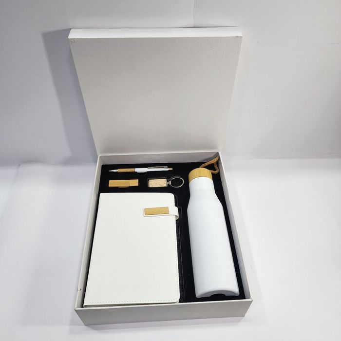 Стильный подарочный набор