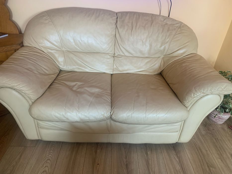 Vand canapea din piele