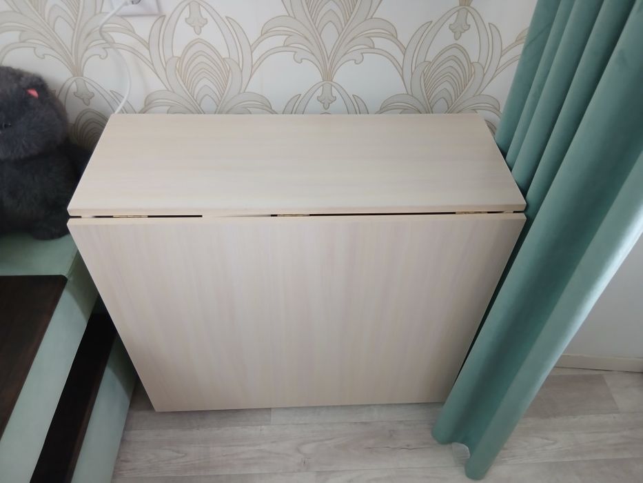 Продам стол-книжку