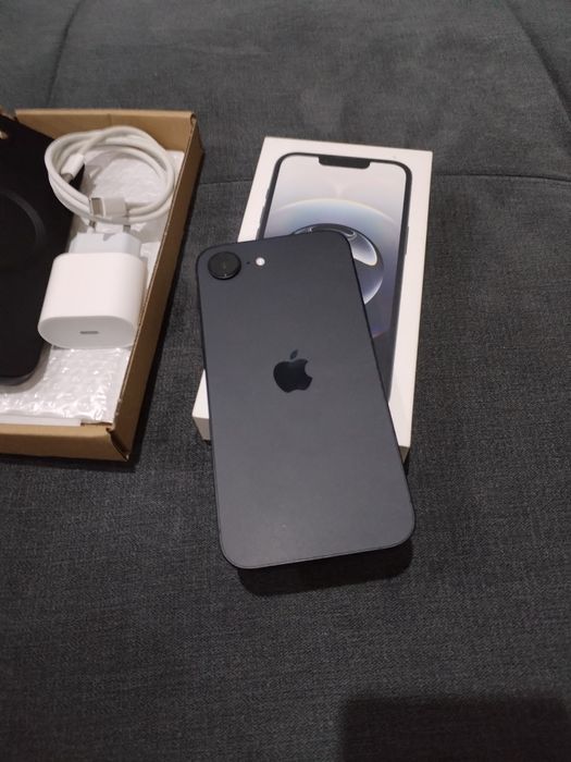lphone 16 e 100% батерия в гаранция