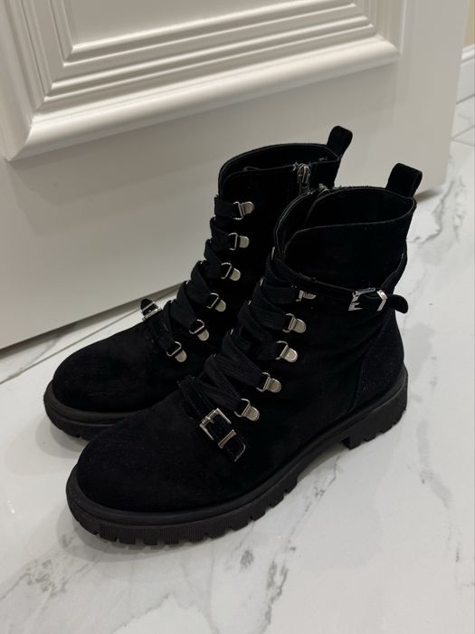 Зимние ботинки с мехом внутри