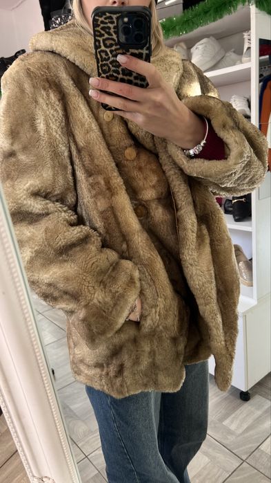 Haina din blana naturala
