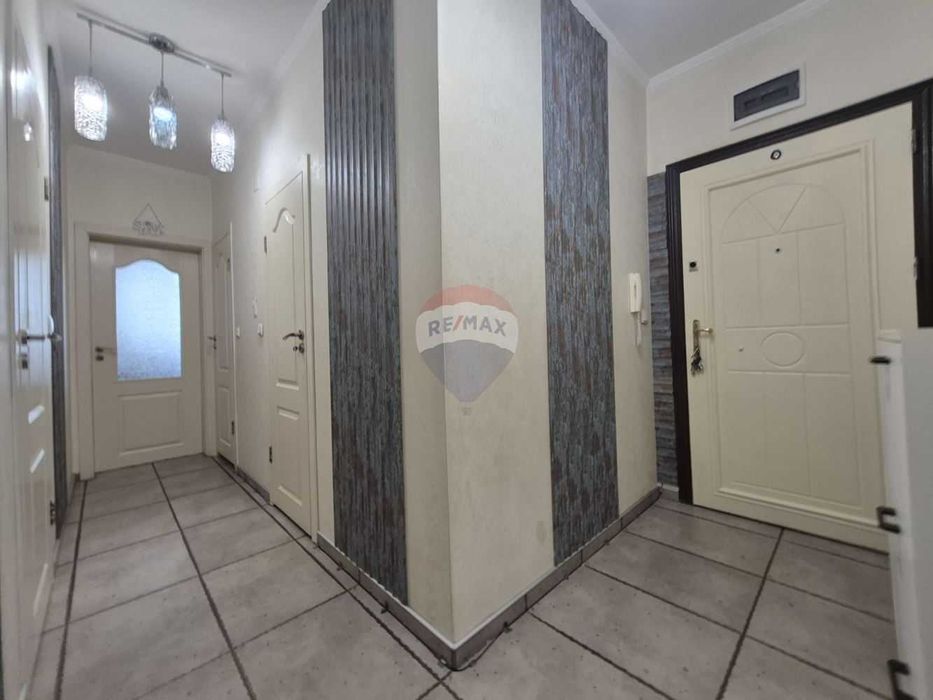 Дава се под наем Тристаен апартамент в Варна, Възраждане 1 - 82 кв.м за 498.27 € - Снимка #19