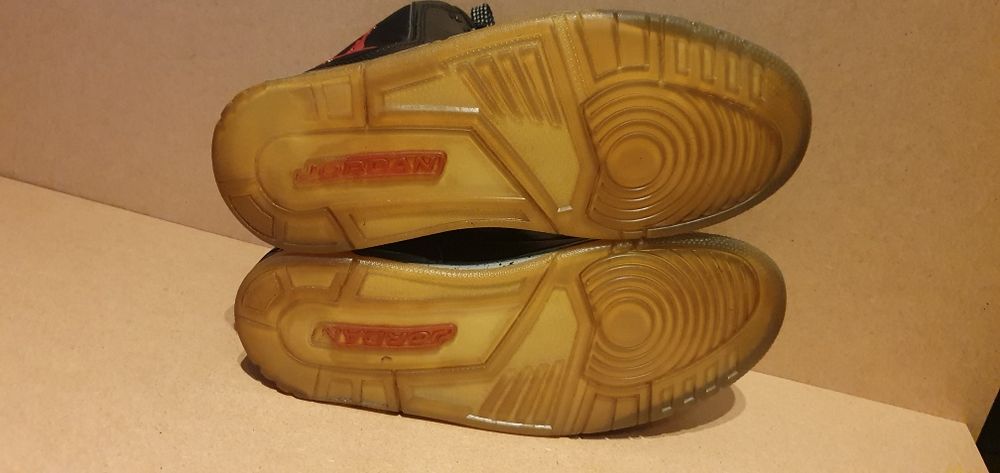 Adidași  JORDAN LN3