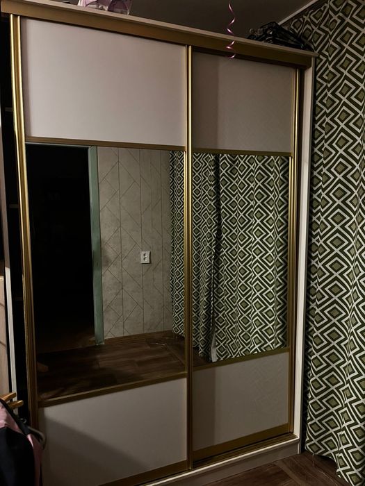 Продам шкаф-купе