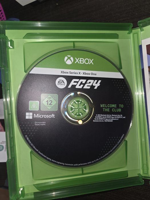 Xbox One S,varianta de 1Tb