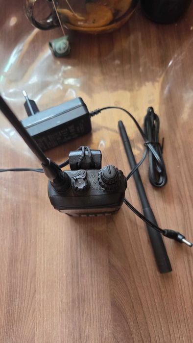 Рация Yaesu vx-6r.