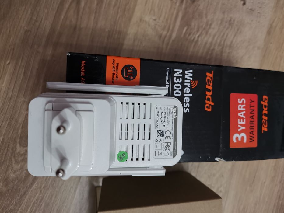 Repeater tenda N300aproape nou