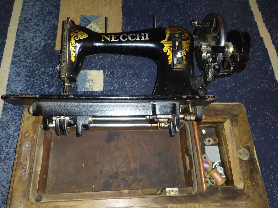 Ретро шевна машина NECCHI