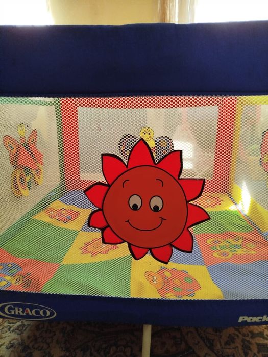 Манеж игровой Graco.